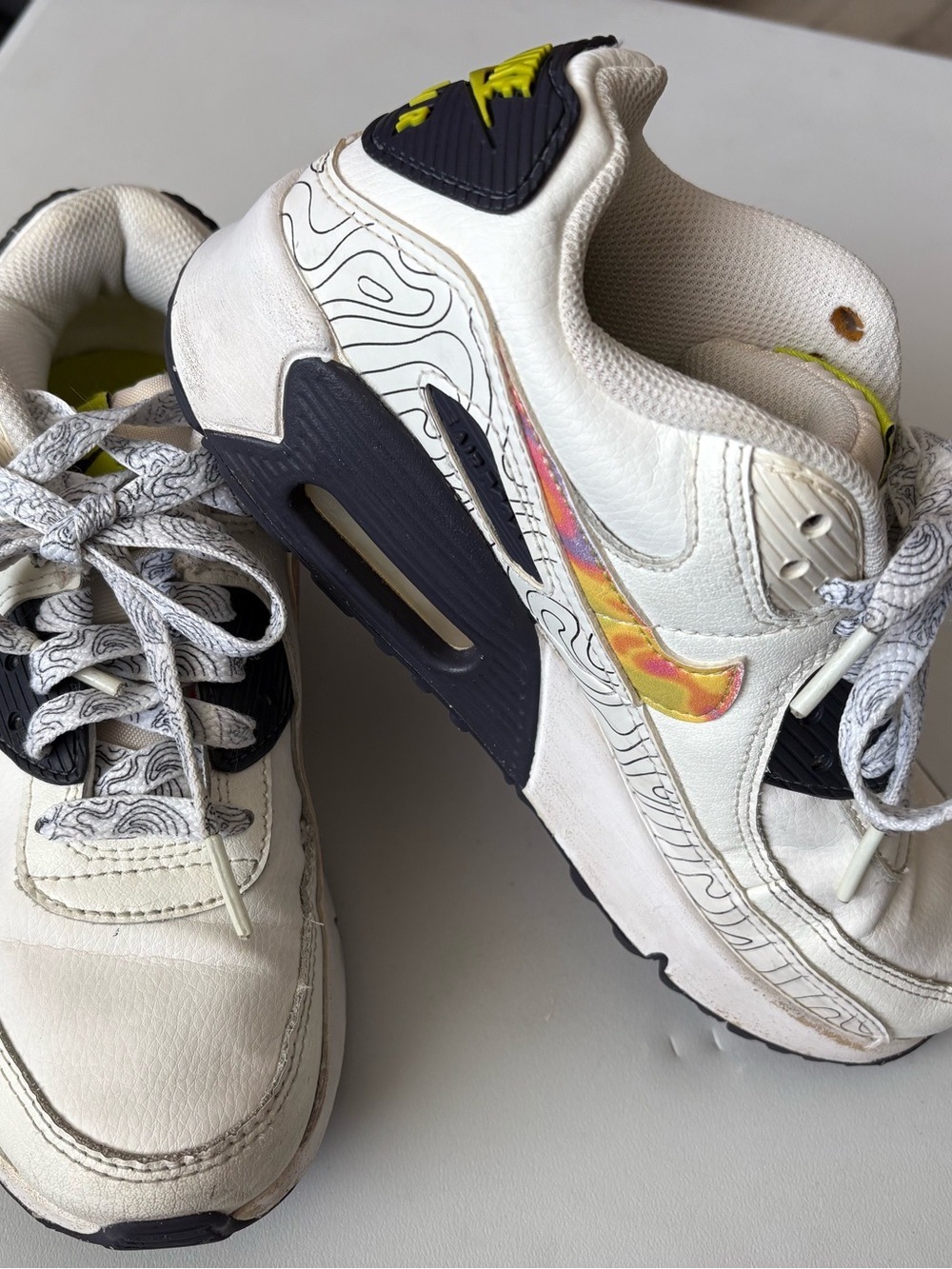 Nike Air Max 90 leather  DX 1814-100 Kids White Sneakers with Multicolor Swoosh